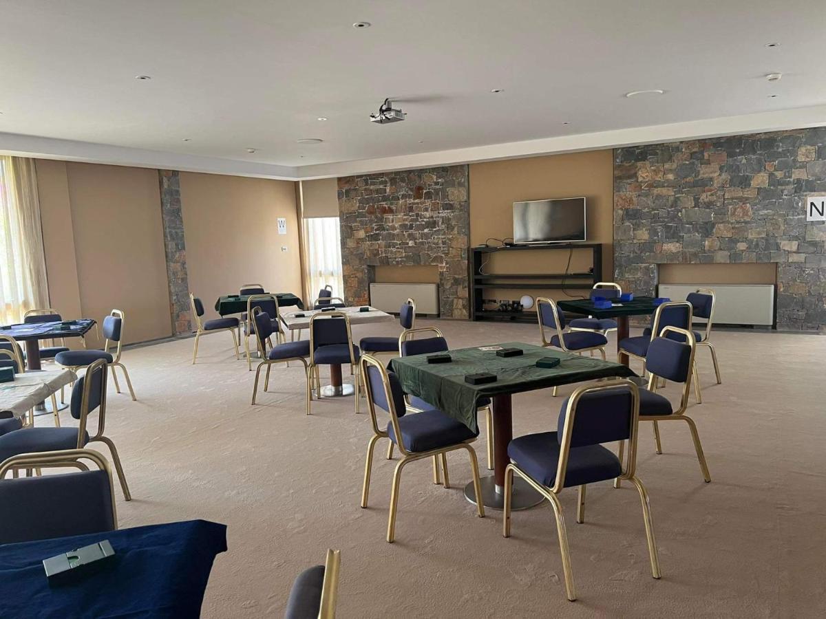 מאליה Kernos Beach Hotel & Bungalows מראה חיצוני תמונה