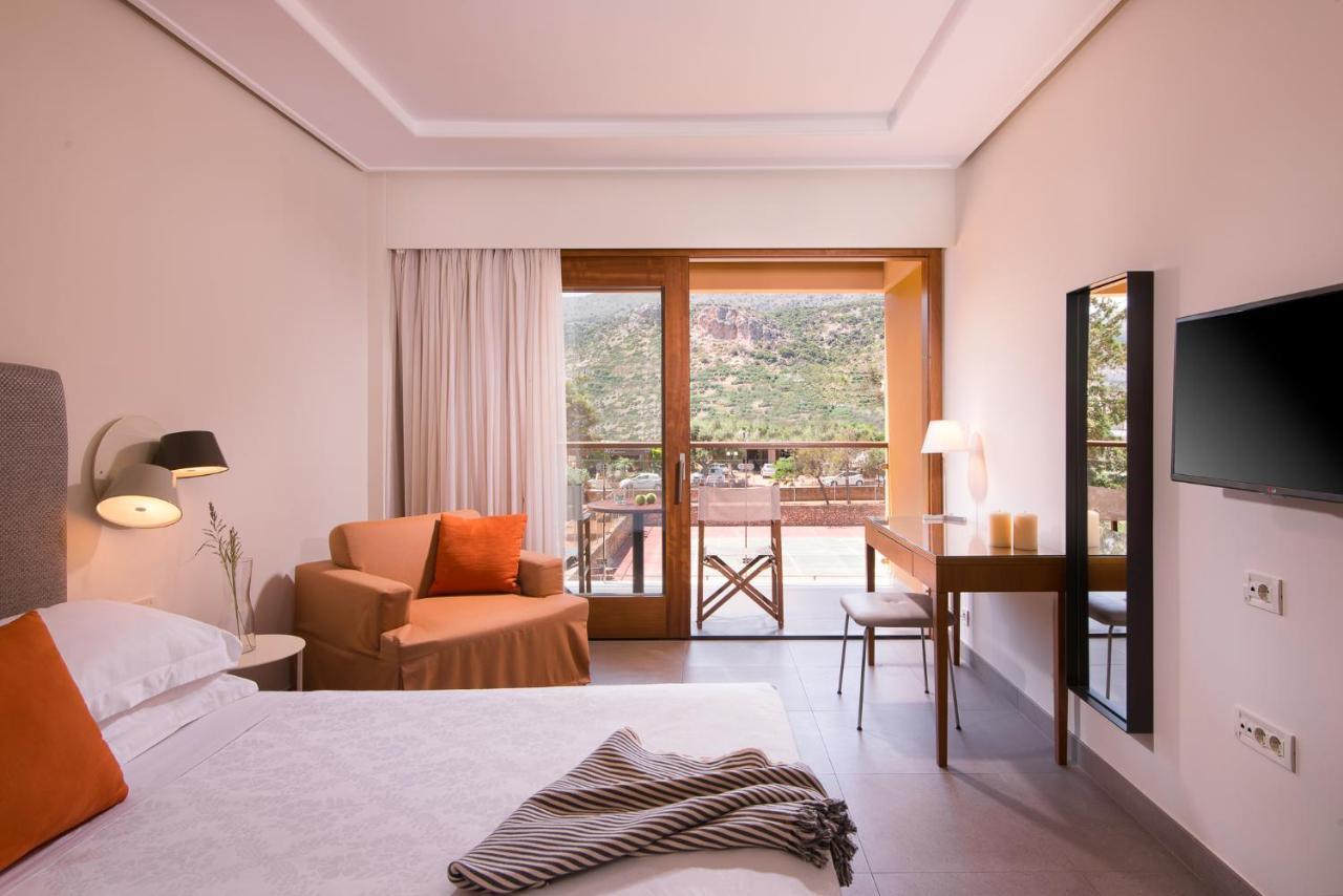 מאליה Kernos Beach Hotel & Bungalows מראה חיצוני תמונה