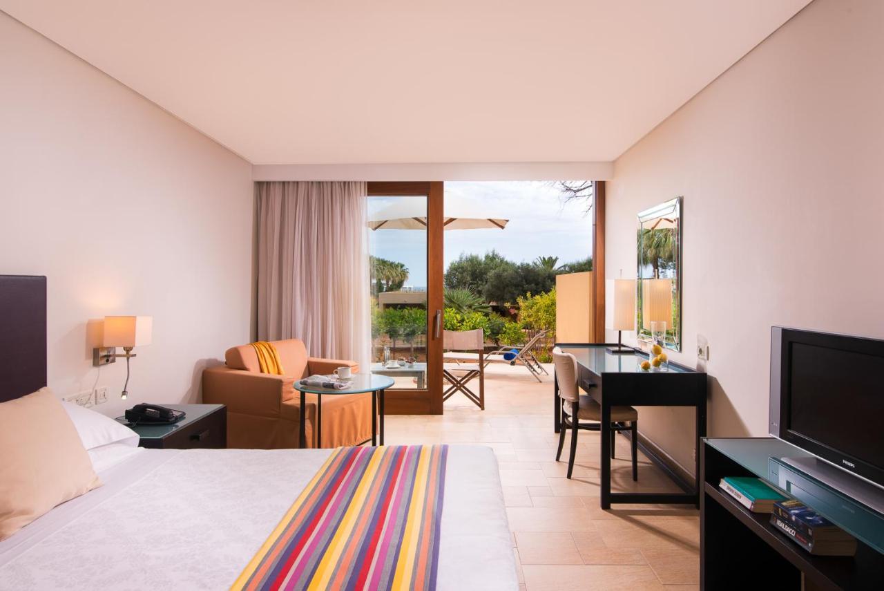 מאליה Kernos Beach Hotel & Bungalows מראה חיצוני תמונה