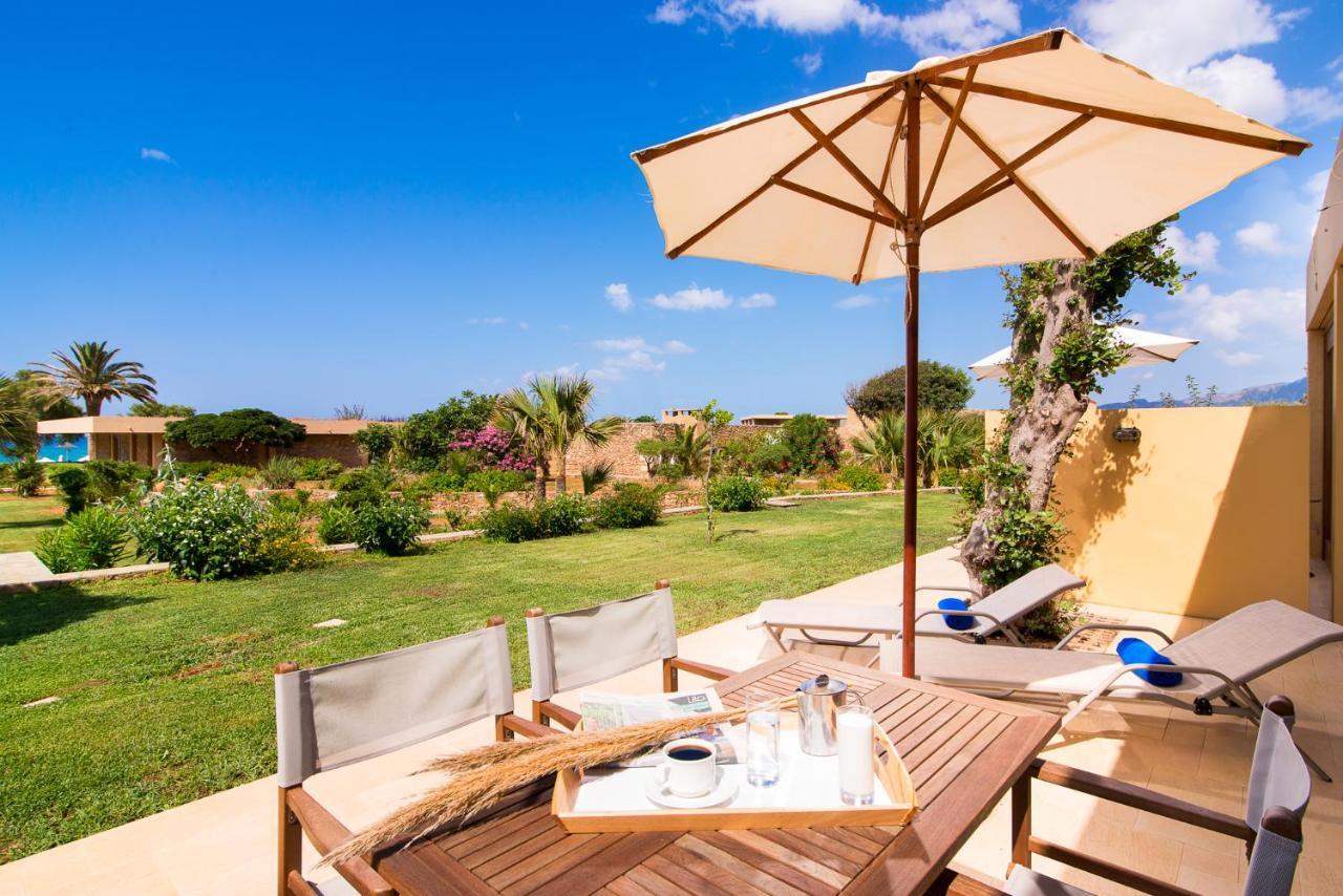 מאליה Kernos Beach Hotel & Bungalows מראה חיצוני תמונה