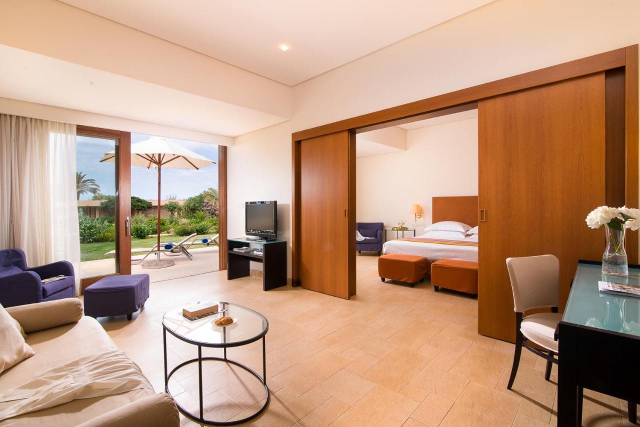 מאליה Kernos Beach Hotel & Bungalows מראה חיצוני תמונה