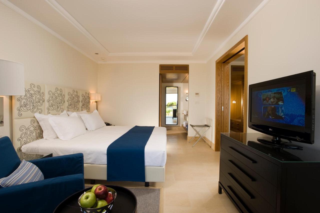 מאליה Kernos Beach Hotel & Bungalows מראה חיצוני תמונה