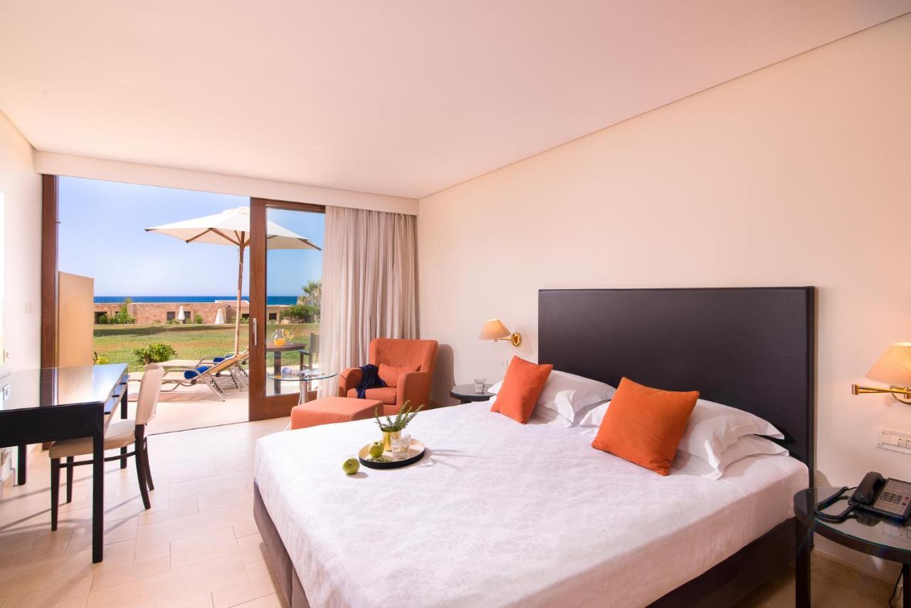 מאליה Kernos Beach Hotel & Bungalows מראה חיצוני תמונה
